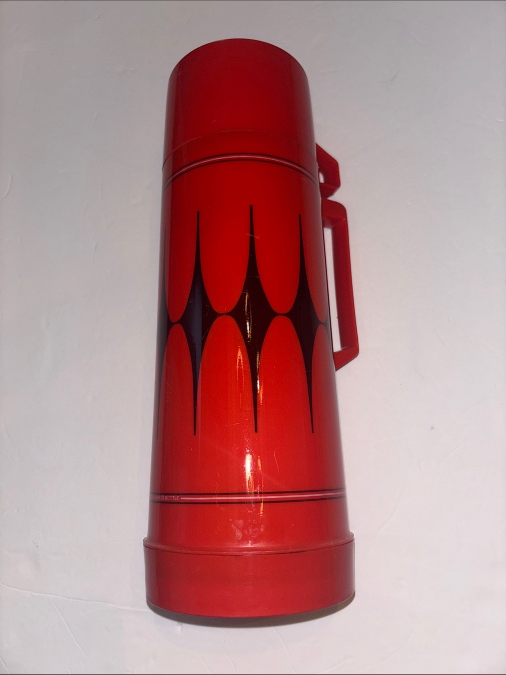 Aladdin Red Retro Insulated Thermos Bottle with Handle